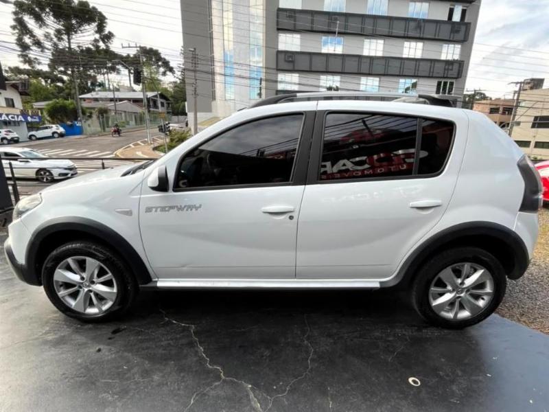Renault SANDERO STEPWAY Hi-Power 1.6 8V 5p - foto 4