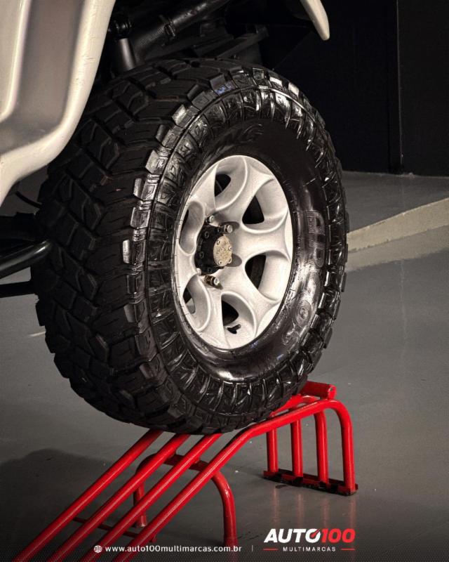 Troller T-4 4x4 2.8 TB Int. Cap. Rígida Diesel - foto 12