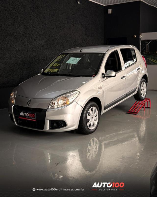 Renault SANDERO Expression Hi-Flex 1.6 8V 5p - foto 11