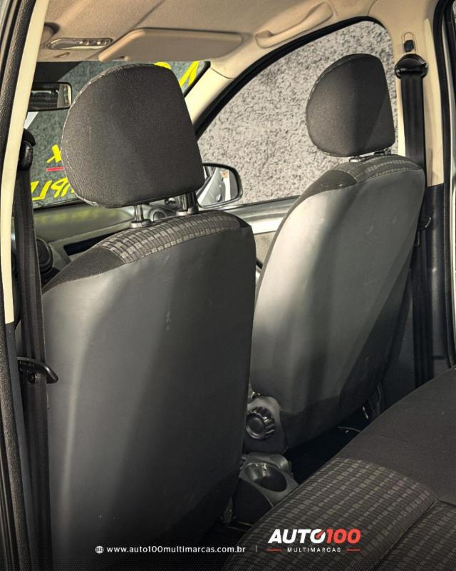 Renault SANDERO Expression Hi-Flex 1.6 8V 5p - foto 16