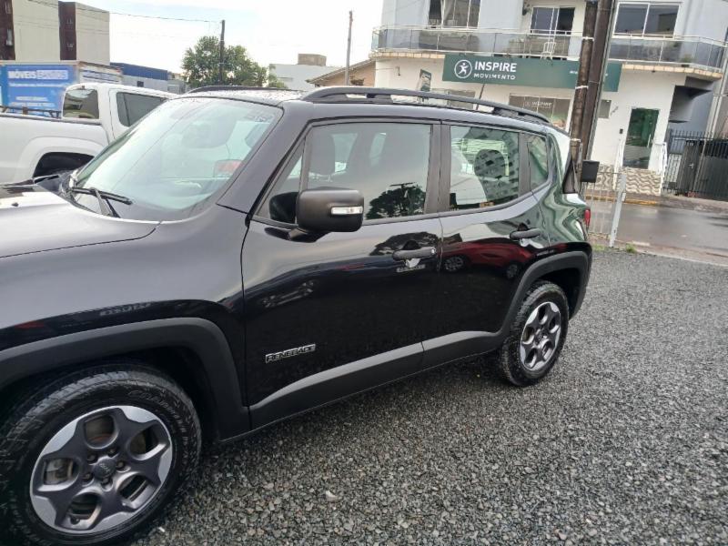 Jeep Renegade Sport 1.8 4x2 Flex 16V Aut. - foto 4