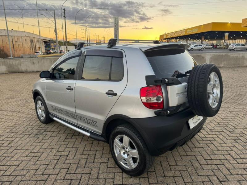 Volkswagen CROSSFOX 1.6 Mi Total Flex 8V 5p - foto 3