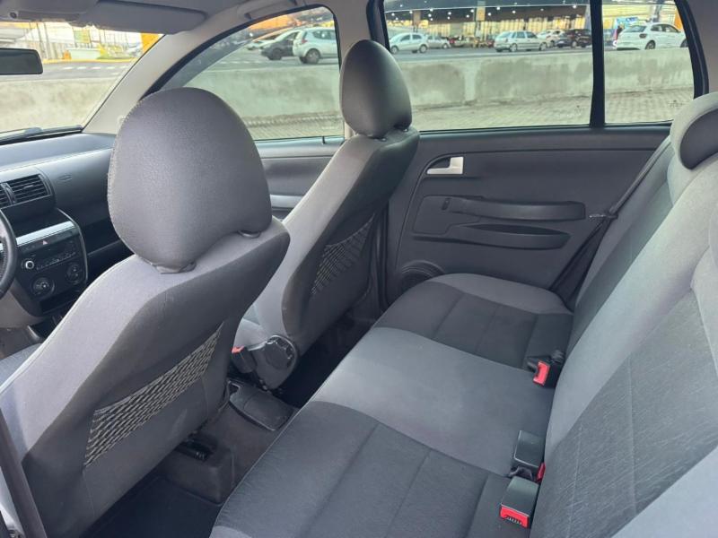 Volkswagen CROSSFOX 1.6 Mi Total Flex 8V 5p - foto 8
