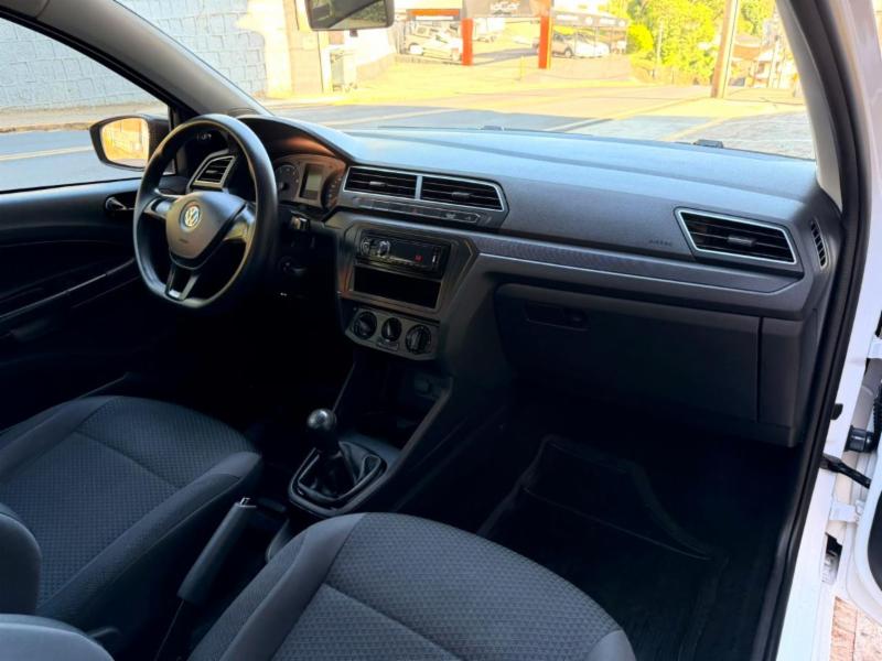 Volkswagen Saveiro Robust 1.6 Total Flex 8V - foto 9