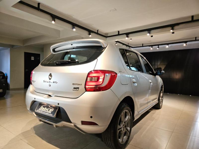 Renault SANDERO GT line Flex 1.6.16V 5p Aut. - foto 5