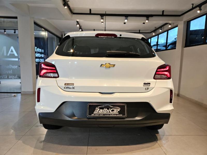 Chevrolet ONIX HATCH LT 1.0 12V Flex 5p Mec. - foto 4