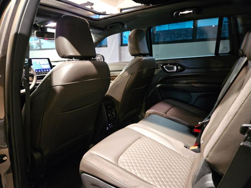Jeep Commander Overland T270 1.3 TB Flex Aut. - foto 9
