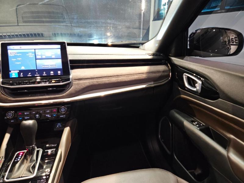 Jeep Commander Overland T270 1.3 TB Flex Aut. - foto 10