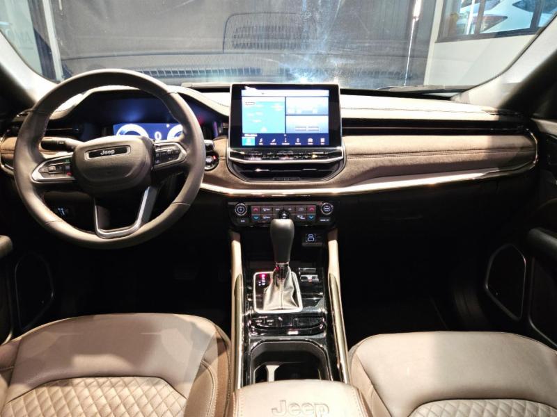 Jeep Commander Overland T270 1.3 TB Flex Aut. - foto 11