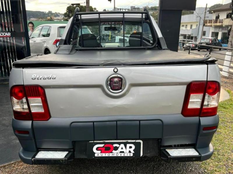 Fiat Strada Trekking 1.4 mpi Fire Flex 8V CS - foto 2