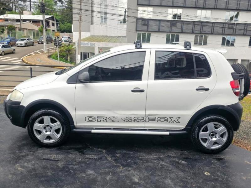 Volkswagen CROSSFOX 1.6 Mi Total Flex 8V 5p - foto 7