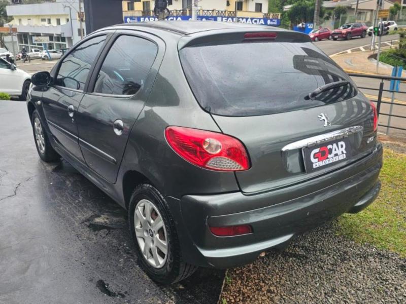 Peugeot 207 XR 1.4 Flex 8V 5p - foto 4