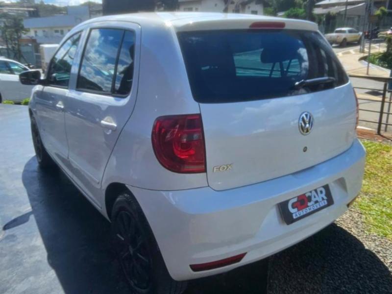 Volkswagen Fox 1.0 Mi Total Flex 8V 5p - foto 3