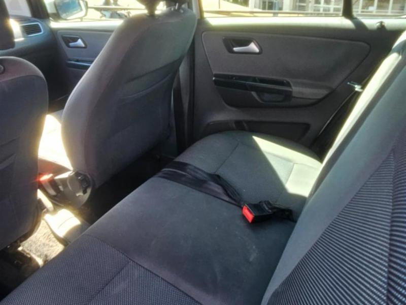Volkswagen Fox 1.0 Mi Total Flex 8V 5p - foto 10