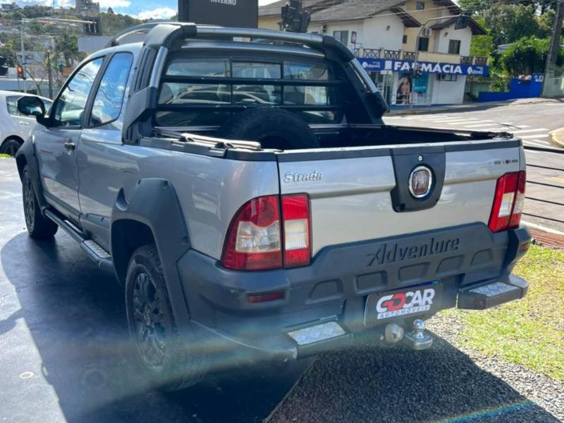 Fiat Strada Adventure1.8/ 1.8 LOCKER Flex CD - foto 3