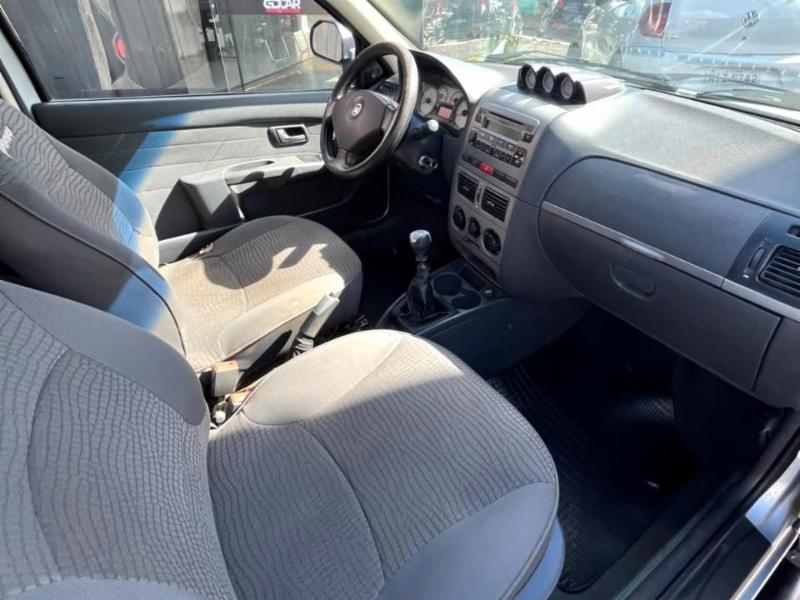 Fiat Strada Adventure1.8/ 1.8 LOCKER Flex CD - foto 11