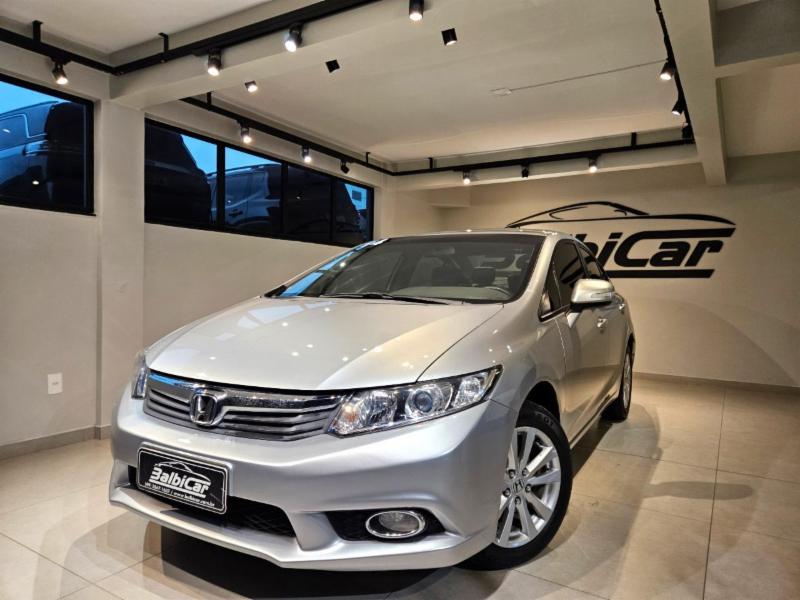 Honda Civic Sedan LXR 2.0 Flexone 16V Aut. 4p