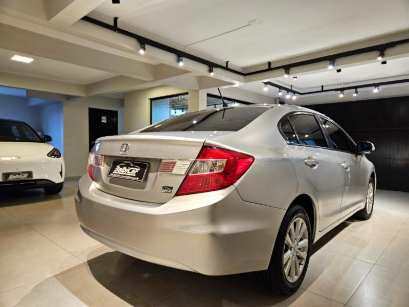 Honda Civic Sedan LXR 2.0 Flexone 16V Aut. 4p - foto 5