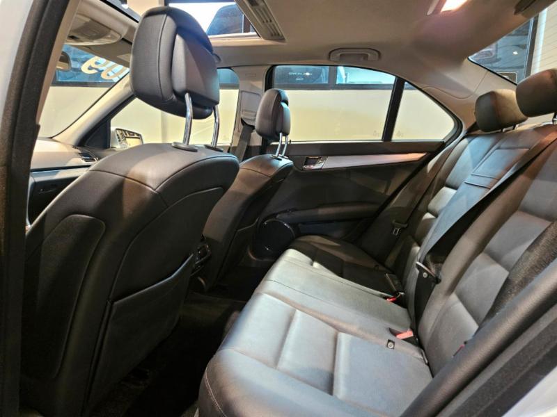Mercedes-Benz C-280 Avantgarde 3.0 V6 231cv Aut. - foto 9