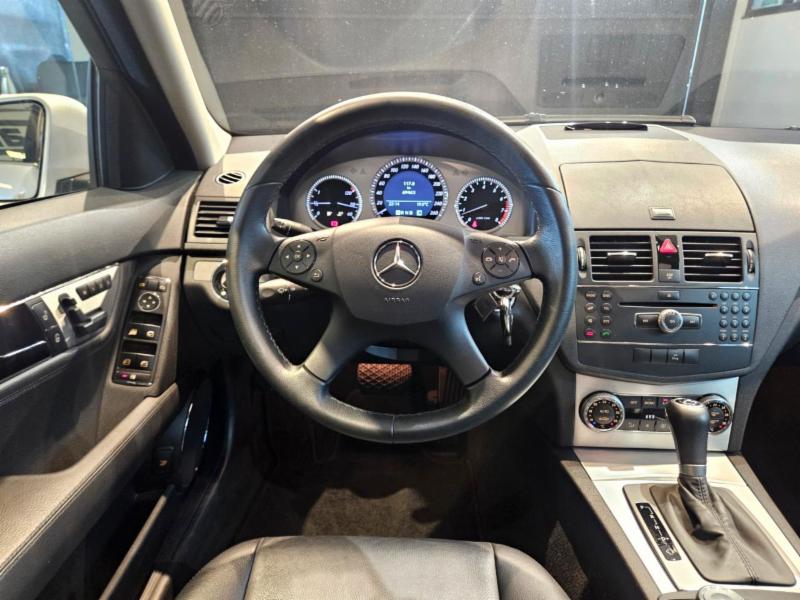 Mercedes-Benz C-280 Avantgarde 3.0 V6 231cv Aut. - foto 12