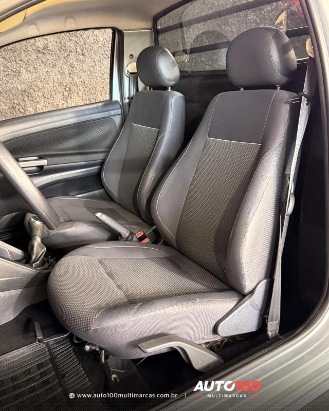 Volkswagen Saveiro Trendline 1.6 T.Flex 8V - foto 18