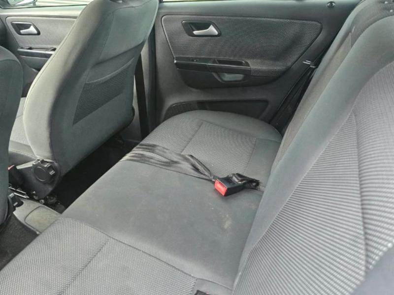 Volkswagen Fox 1.0 Mi Total Flex 8V 5p - foto 5